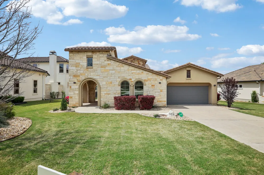 109 Charmstone Lane Georgetown, TX 78628