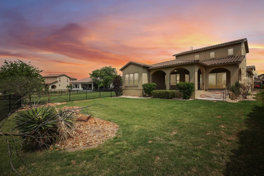 109 Charmstone Lane Georgetown, TX 78628