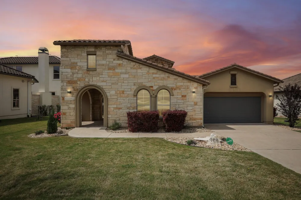 109 Charmstone Lane Georgetown, TX 78628