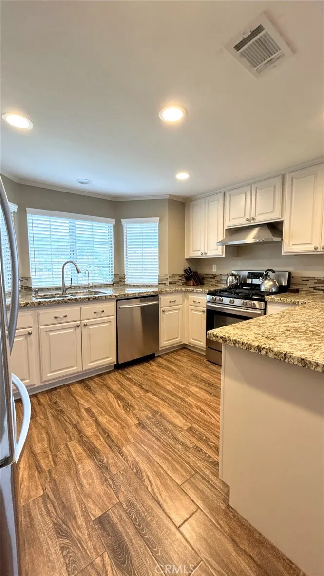 27542 Calle Ganado Menifee, CA 92585