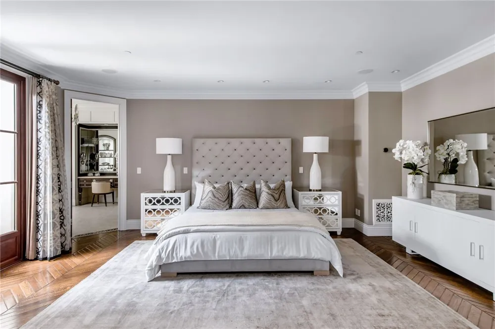 500 Poinsettia Avenue Manhattan Beach, CA 90266