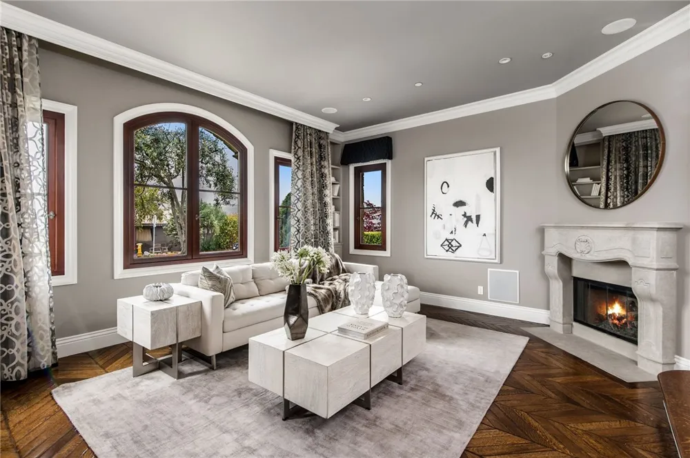 500 Poinsettia Avenue Manhattan Beach, CA 90266