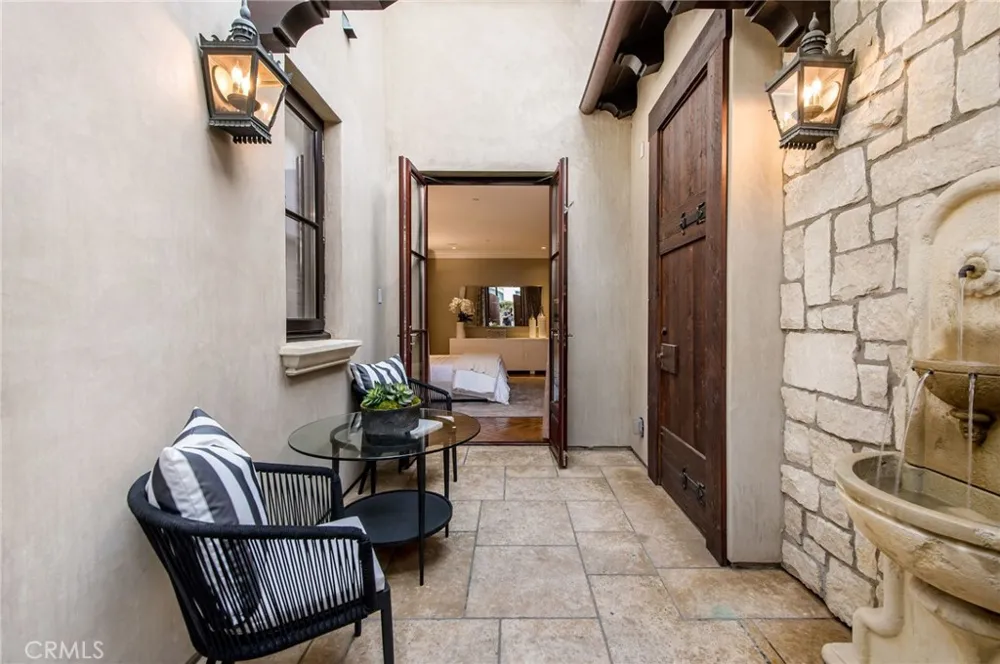 500 Poinsettia Avenue Manhattan Beach, CA 90266