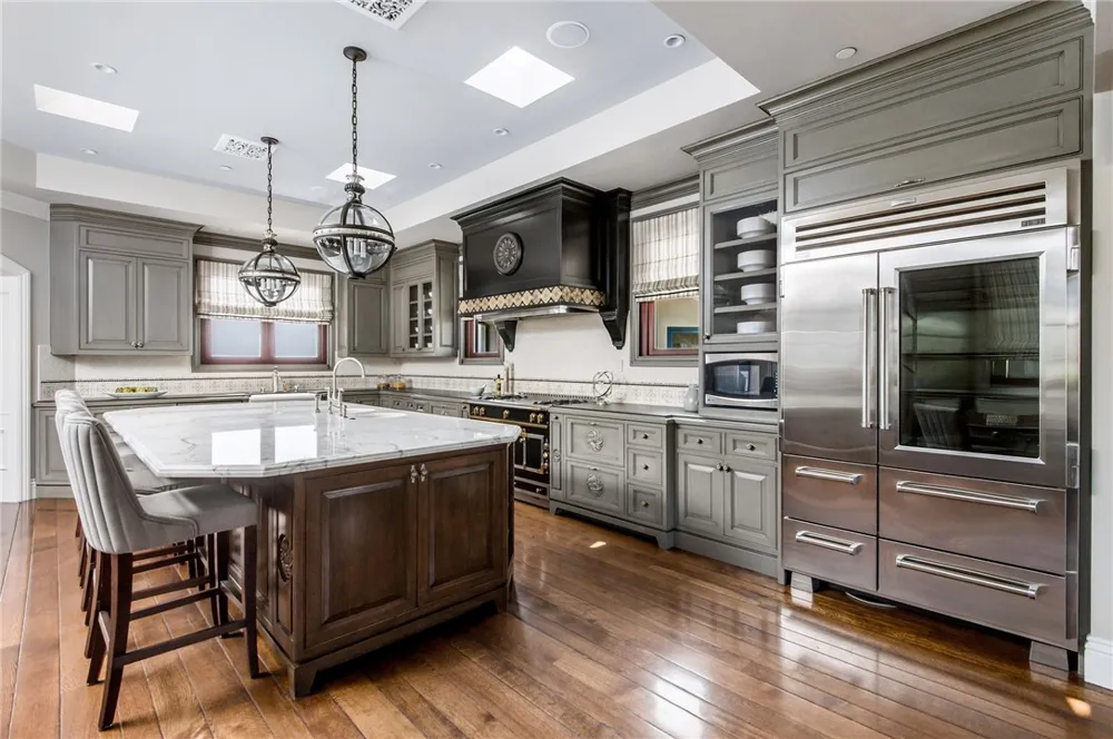 500 Poinsettia Avenue Manhattan Beach, CA 90266