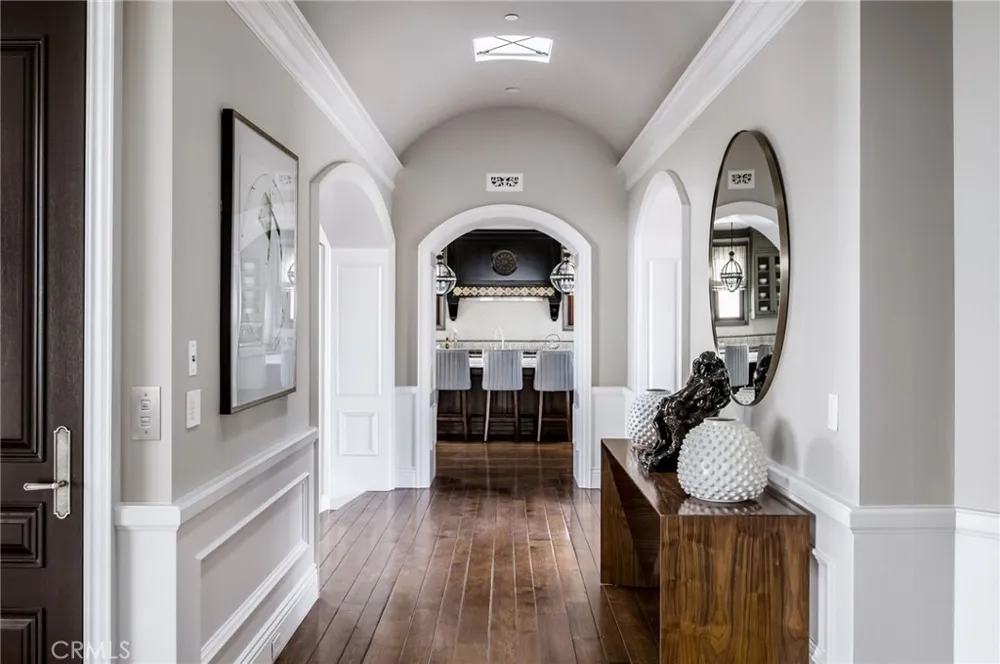 500 Poinsettia Avenue Manhattan Beach, CA 90266