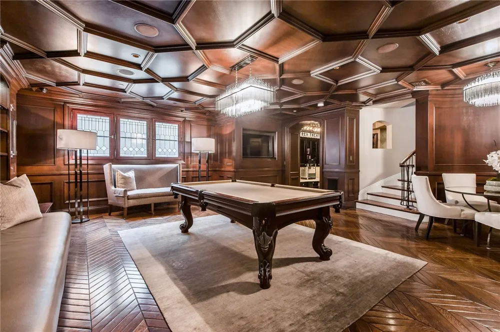 500 Poinsettia Avenue Manhattan Beach, CA 90266