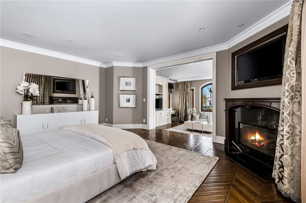 500 Poinsettia Avenue Manhattan Beach, CA 90266