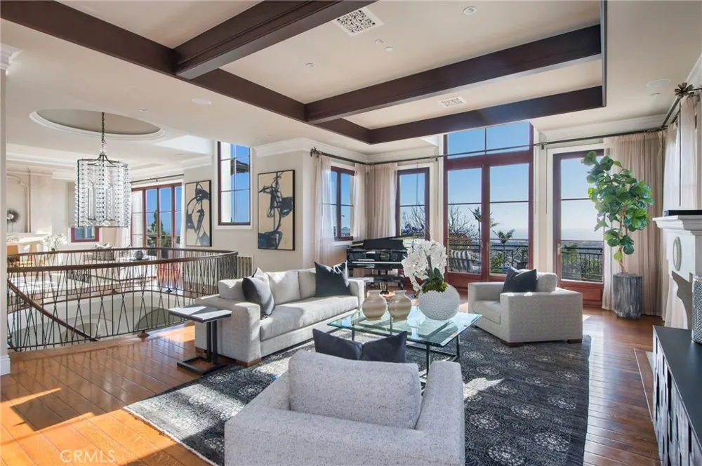 500 Poinsettia Avenue Manhattan Beach, CA 90266