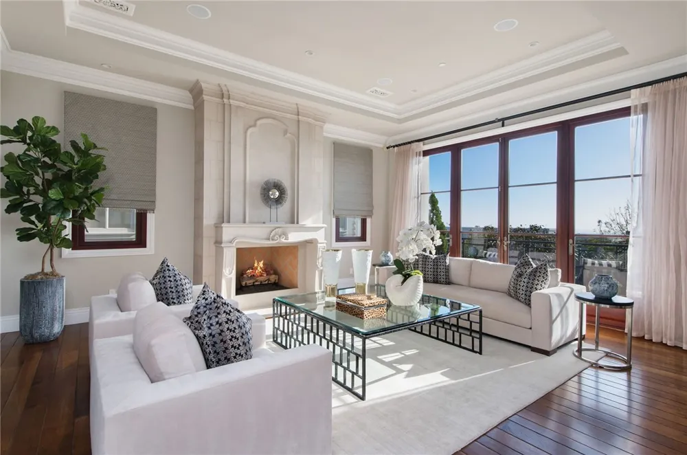 500 Poinsettia Avenue Manhattan Beach, CA 90266