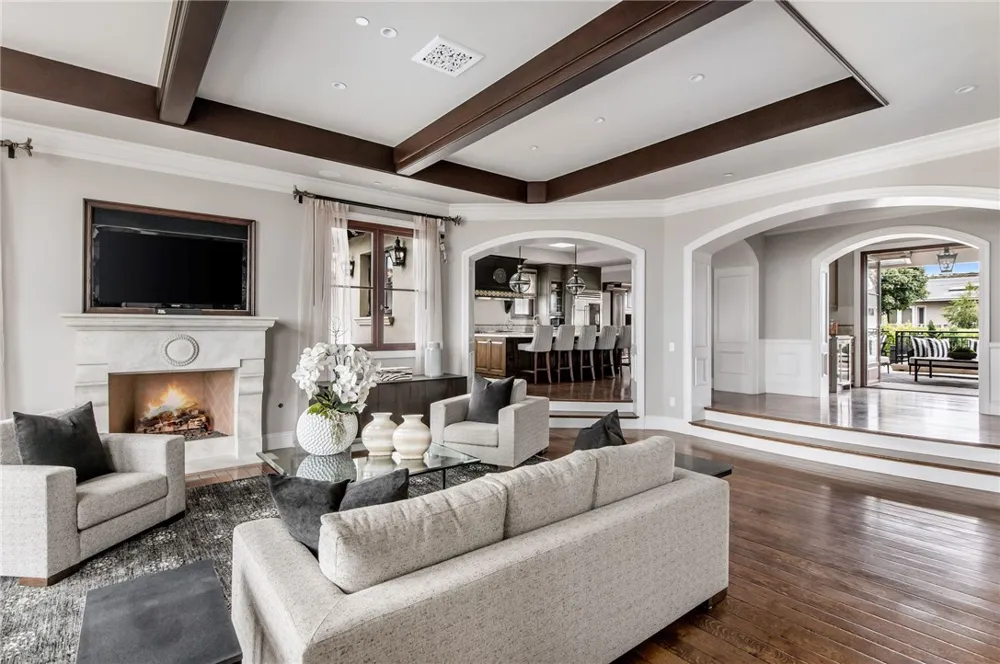 500 Poinsettia Avenue Manhattan Beach, CA 90266