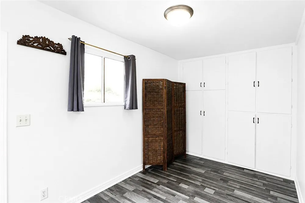 13992 Irving Lane Lytle Creek, CA 92358