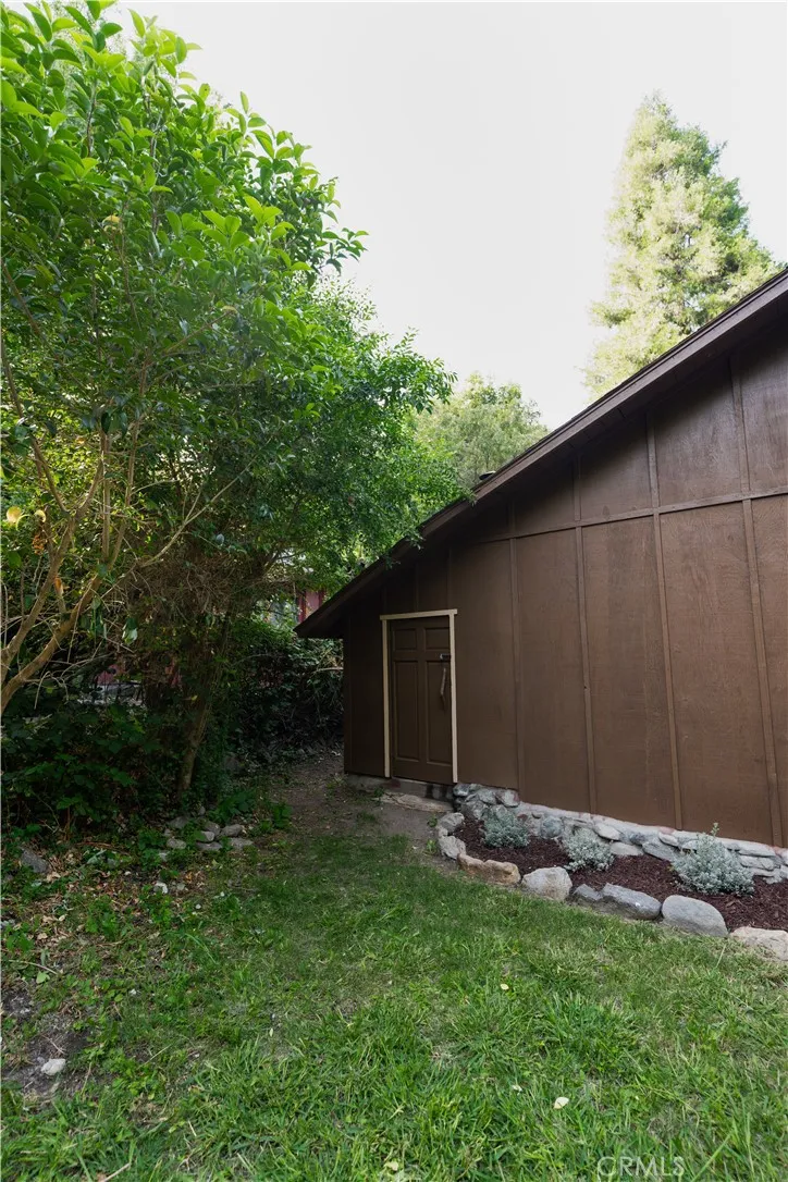 13992 Irving Lane Lytle Creek, CA 92358