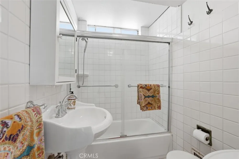 4308 Crest Drive Manhattan Beach, CA 90266
