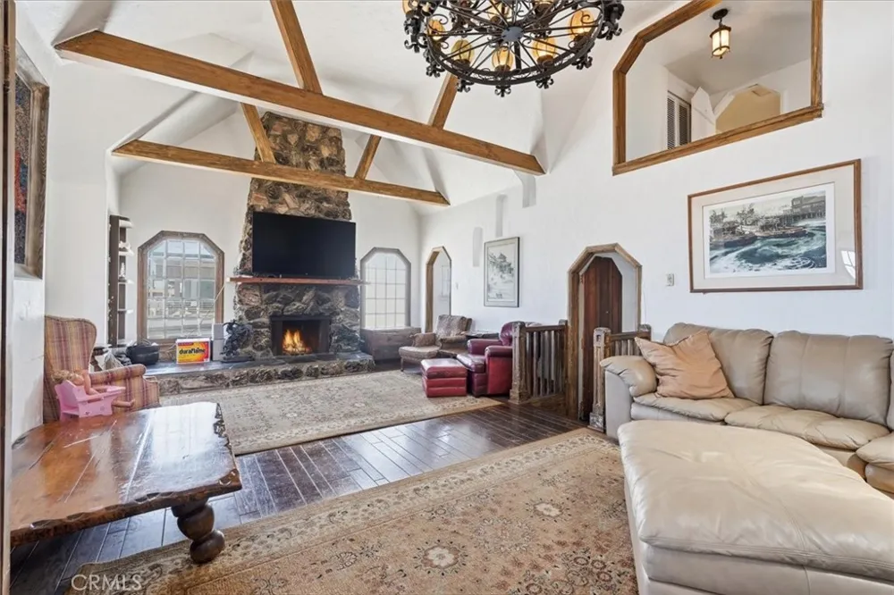 4308 Crest Drive Manhattan Beach, CA 90266