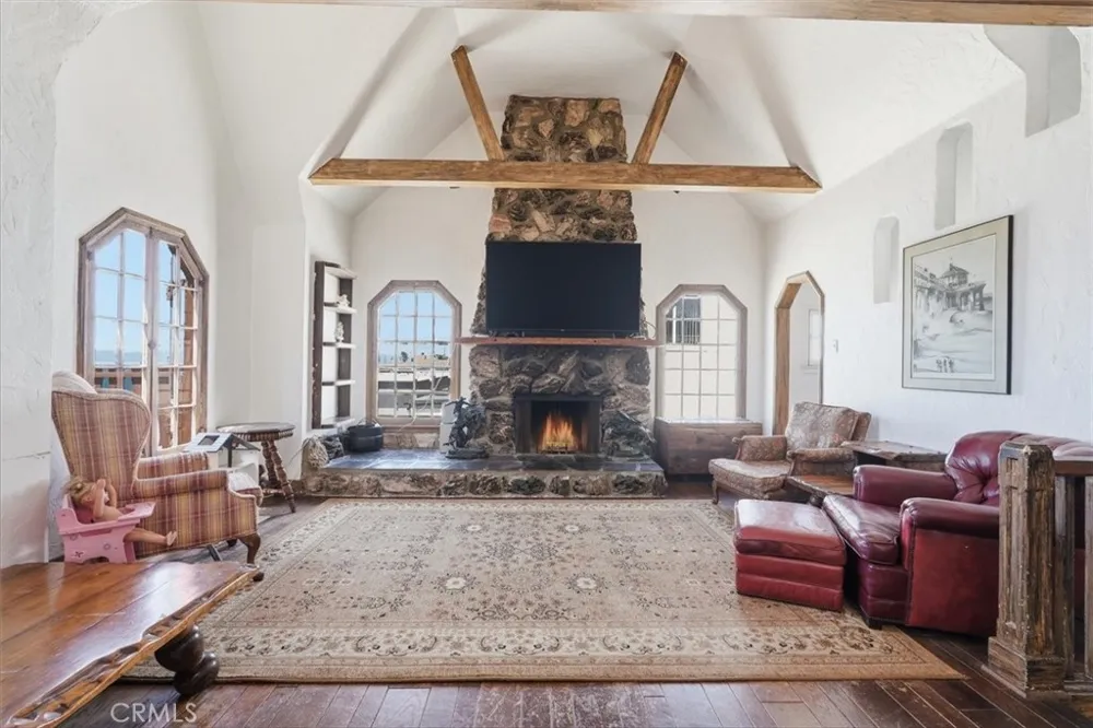 4308 Crest Drive Manhattan Beach, CA 90266