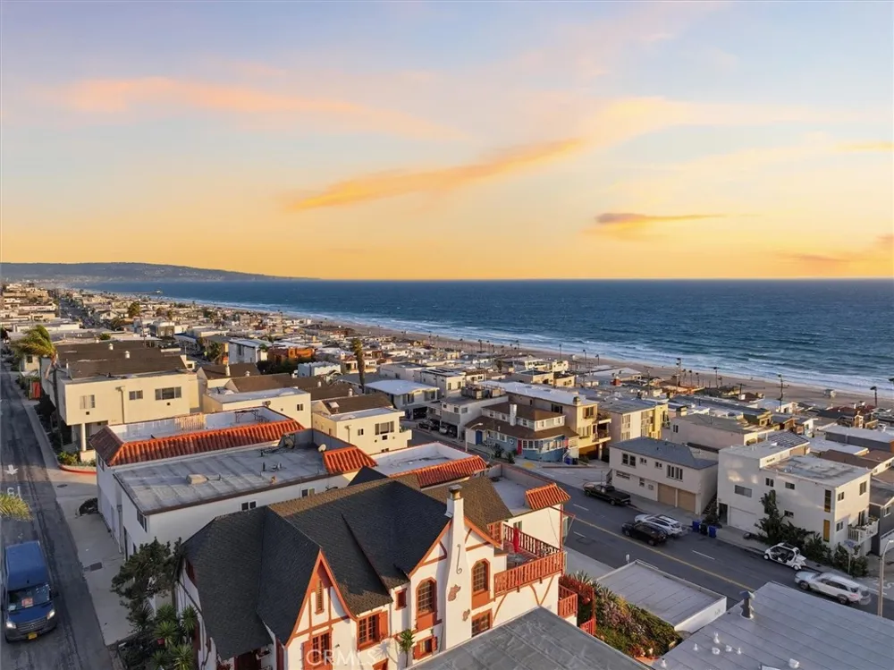 4308 Crest Drive Manhattan Beach, CA 90266