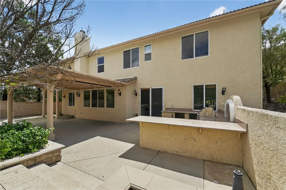 25941 Verandah Court Stevenson Ranch, CA 91381