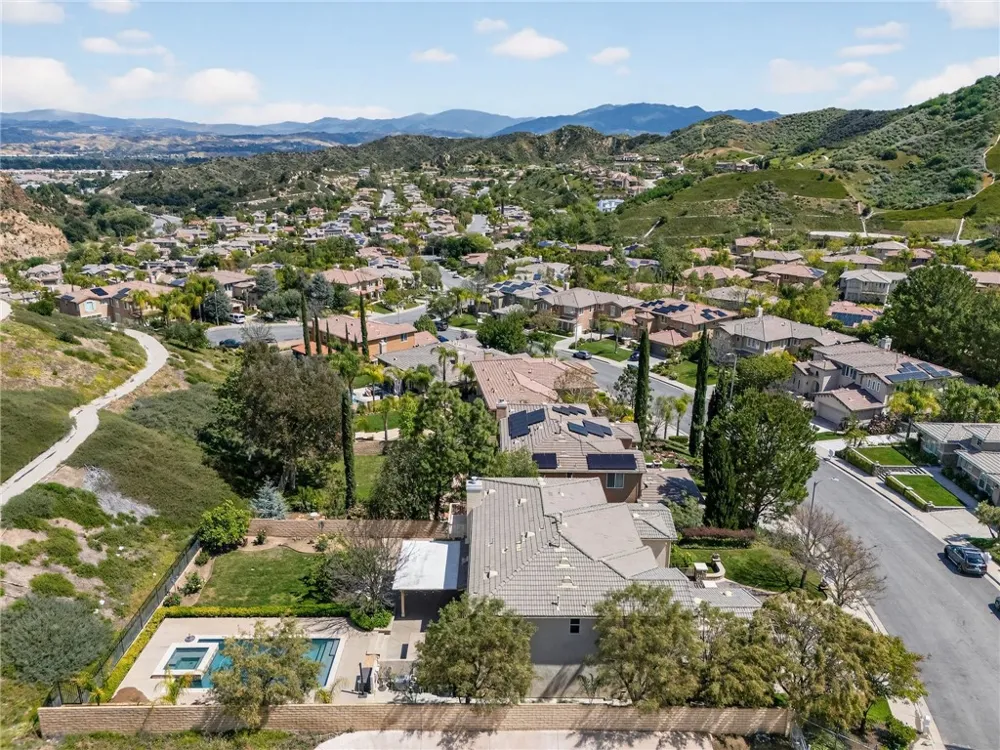 25941 Verandah Court Stevenson Ranch, CA 91381