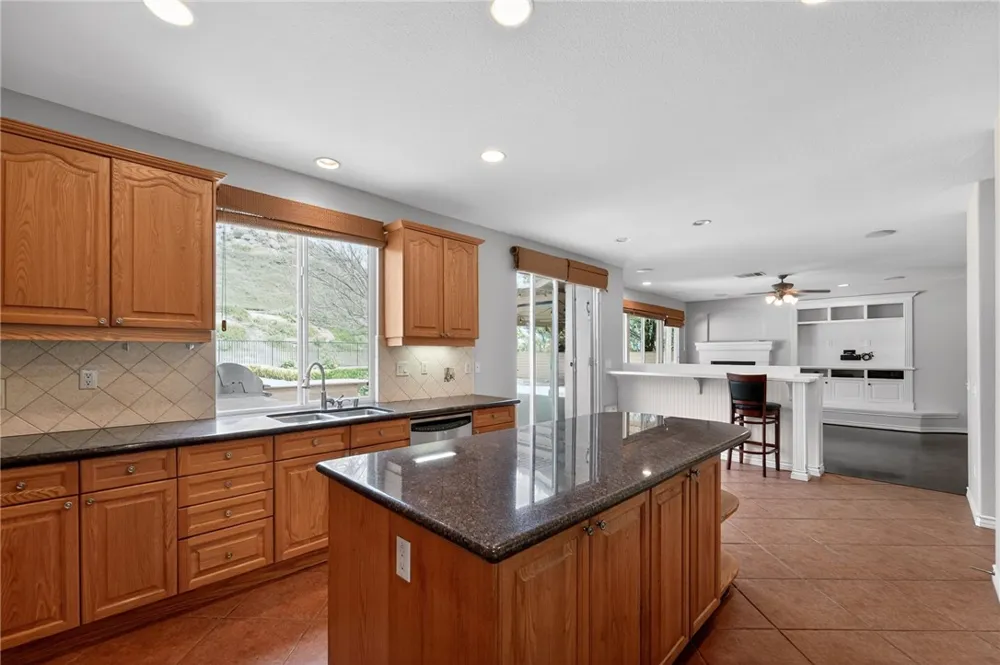 25941 Verandah Court Stevenson Ranch, CA 91381