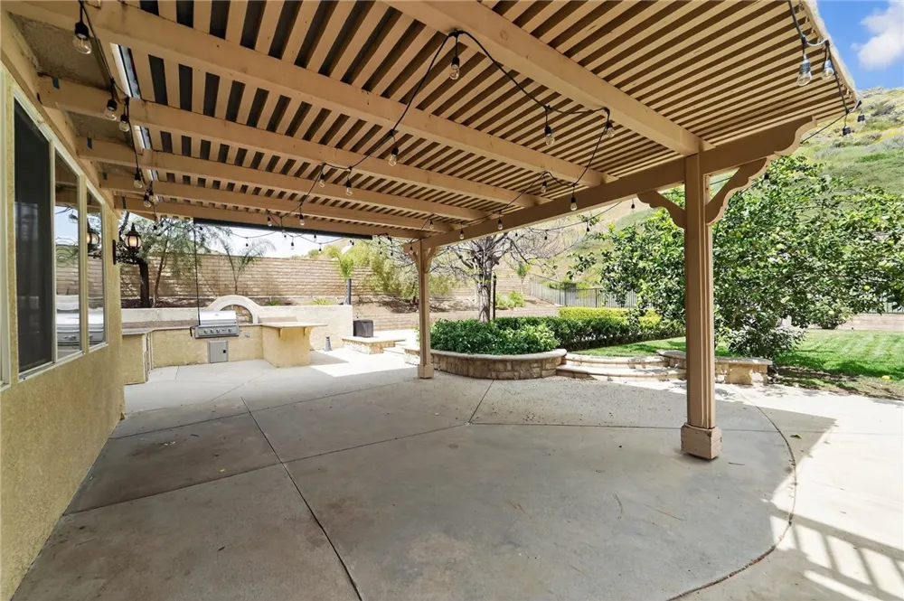 25941 Verandah Court Stevenson Ranch, CA 91381