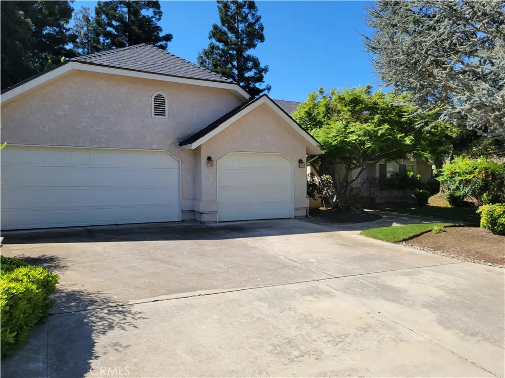819 E Woodhaven Fresno, CA 93720