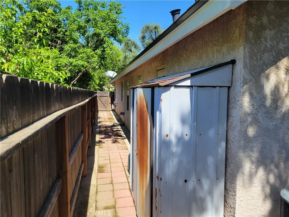 819 E Woodhaven Fresno, CA 93720