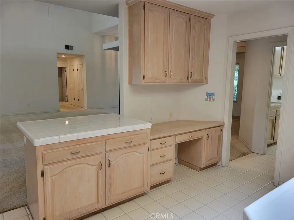 819 E Woodhaven Fresno, CA 93720