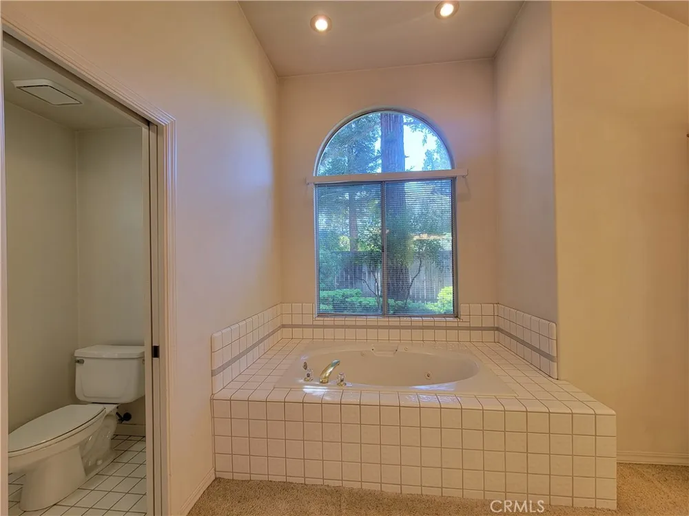 819 E Woodhaven Fresno, CA 93720