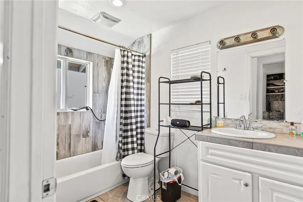 35 Blarney San Luis Obispo, CA 93405