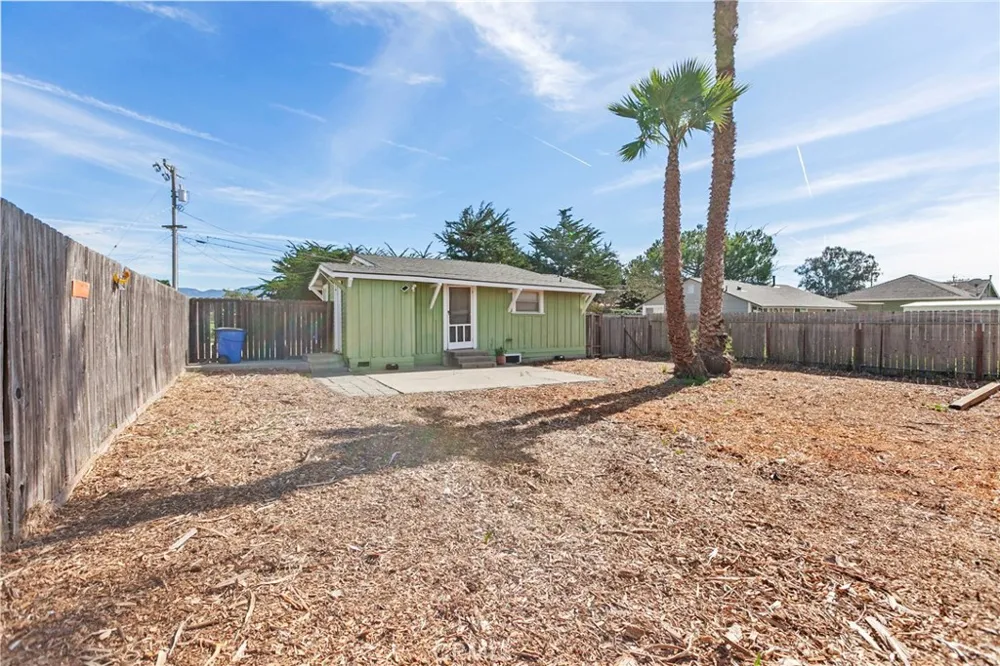 35 Blarney San Luis Obispo, CA 93405
