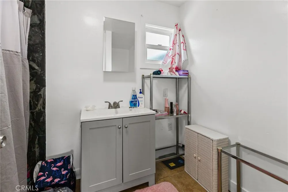 35 Blarney San Luis Obispo, CA 93405