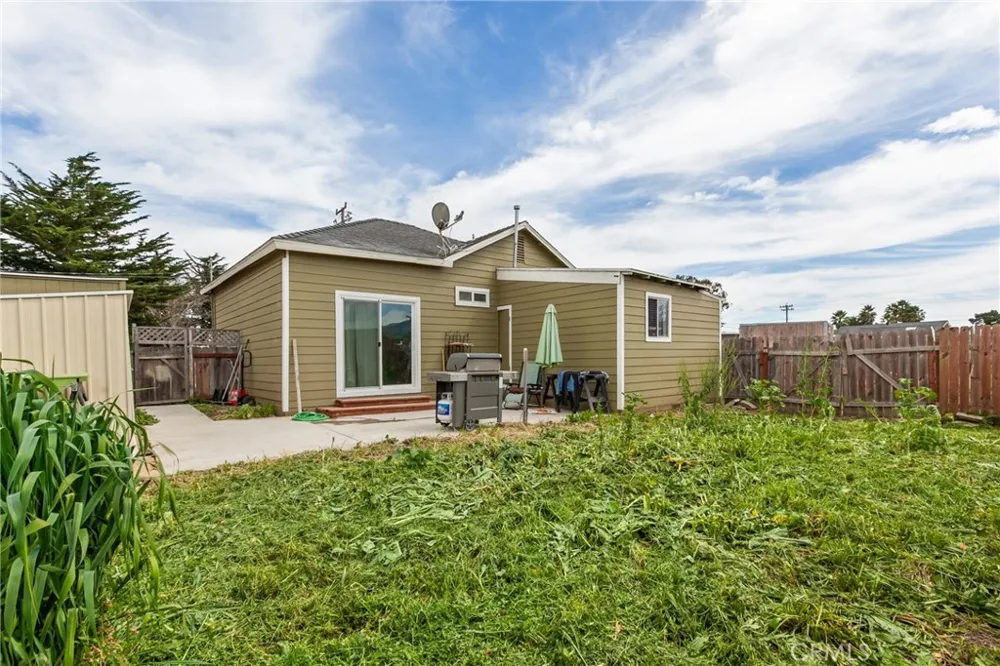 35 Blarney San Luis Obispo, CA 93405