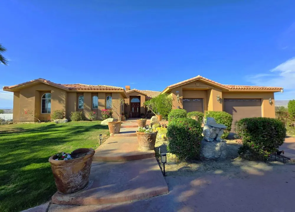 75710 Avenida Esparza Thousand Palms, CA 92276