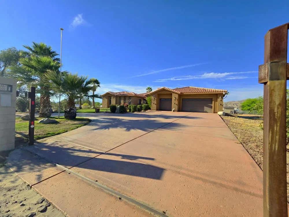 75710 Avenida Esparza Thousand Palms, CA 92276