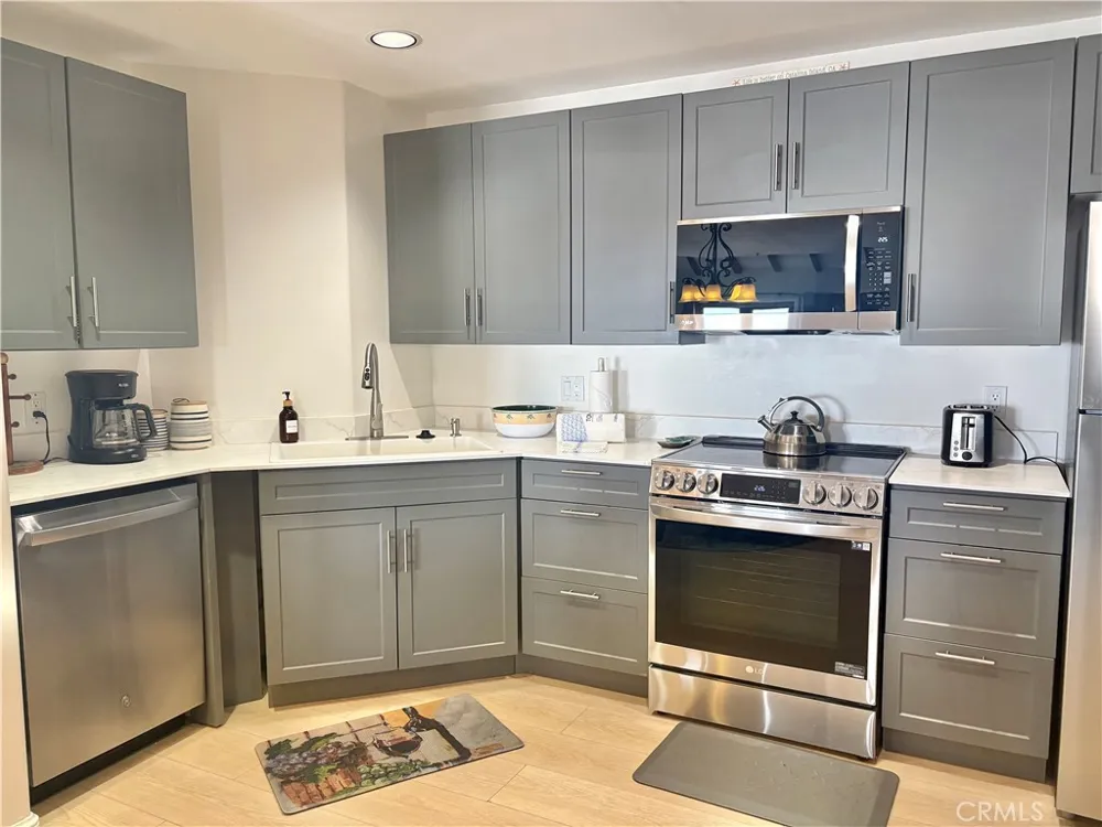 36 Camino De Flores Avalon, CA 90704