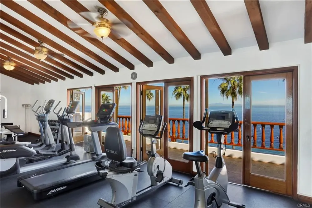 36 Camino De Flores Avalon, CA 90704
