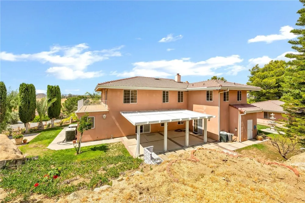 28368 Rawlings Road Hemet, CA 92544