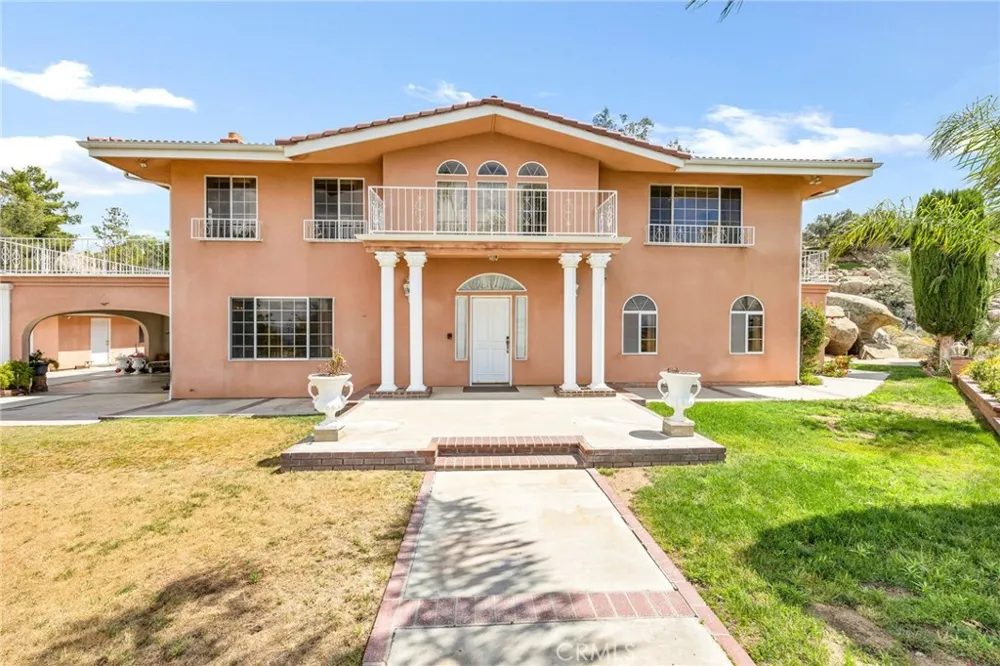 28368 Rawlings Road Hemet, CA 92544