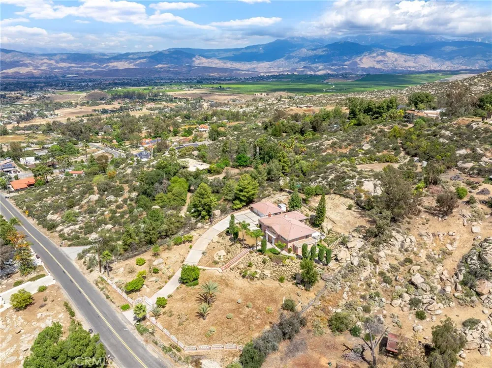 28368 Rawlings Road Hemet, CA 92544