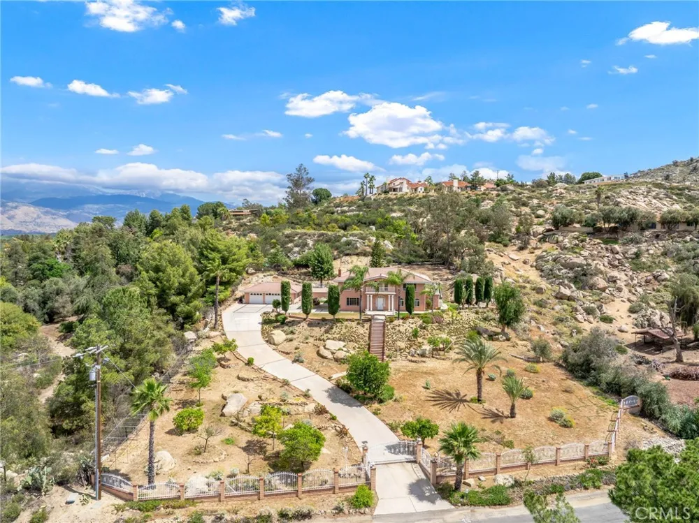 28368 Rawlings Road Hemet, CA 92544