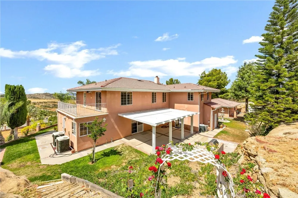 28368 Rawlings Road Hemet, CA 92544
