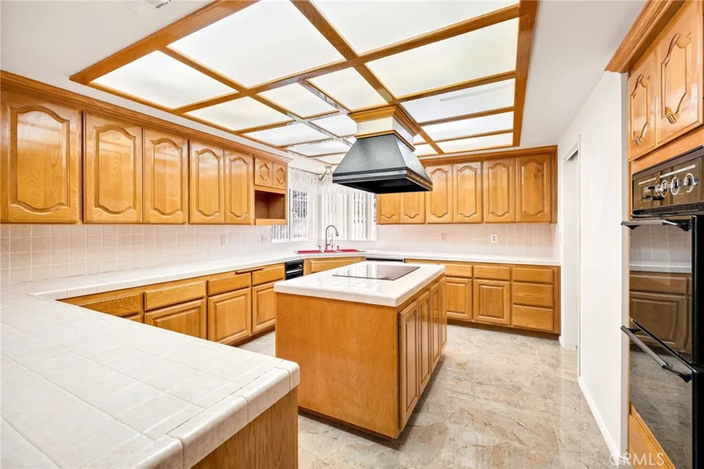 28368 Rawlings Road Hemet, CA 92544