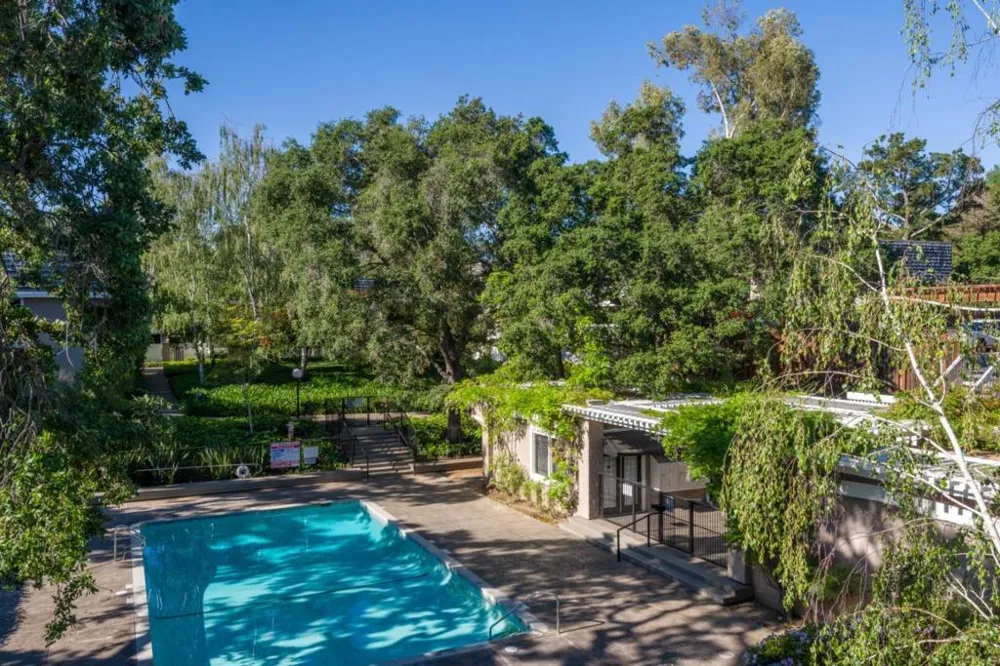 675 Sharon Park Drive #311 Menlo Park, CA 94025