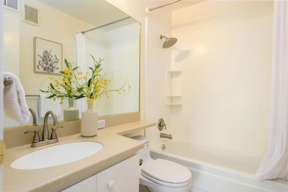 675 Sharon Park Drive #311 Menlo Park, CA 94025