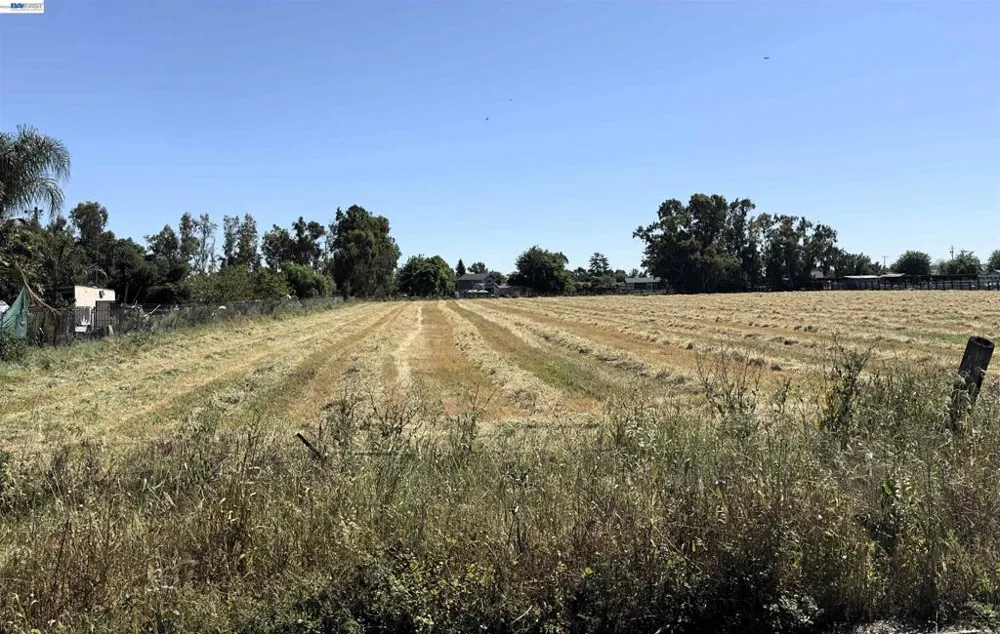 11844 E Ada Stockton, CA 95215