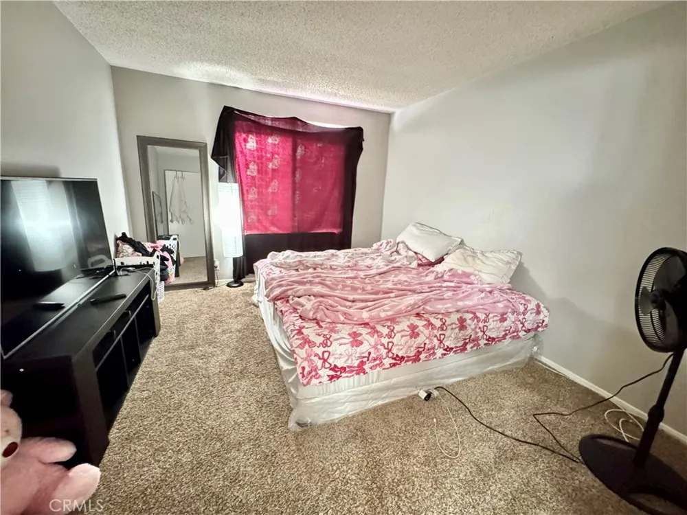 2266 Denair Highland, CA 92346