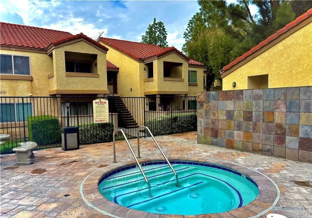 1110 W Blaine #107 Riverside, CA 92507