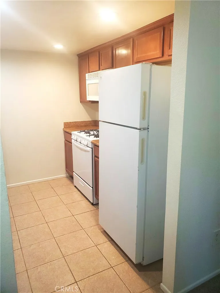 1110 W Blaine #107 Riverside, CA 92507