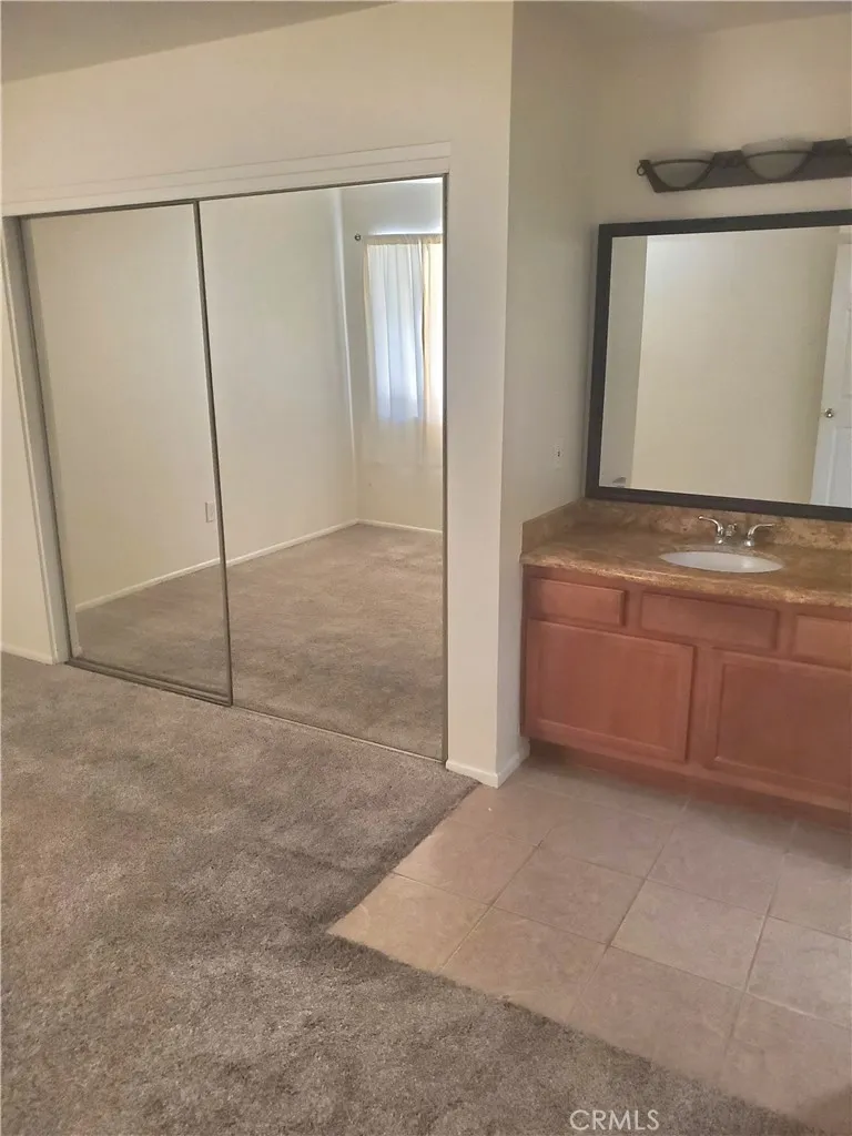 1110 W Blaine #107 Riverside, CA 92507