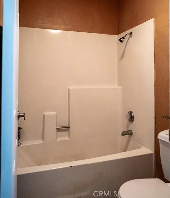 1110 W Blaine #107 Riverside, CA 92507